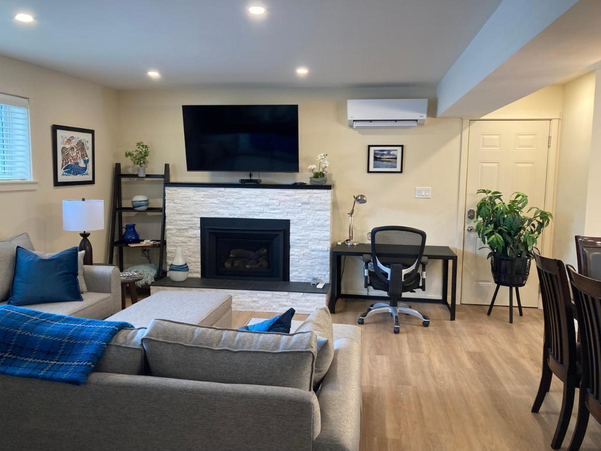 פנטיקטון Bright Poolside Walkout Two Bedroom Basement Suite In The Okanagan מראה חיצוני תמונה